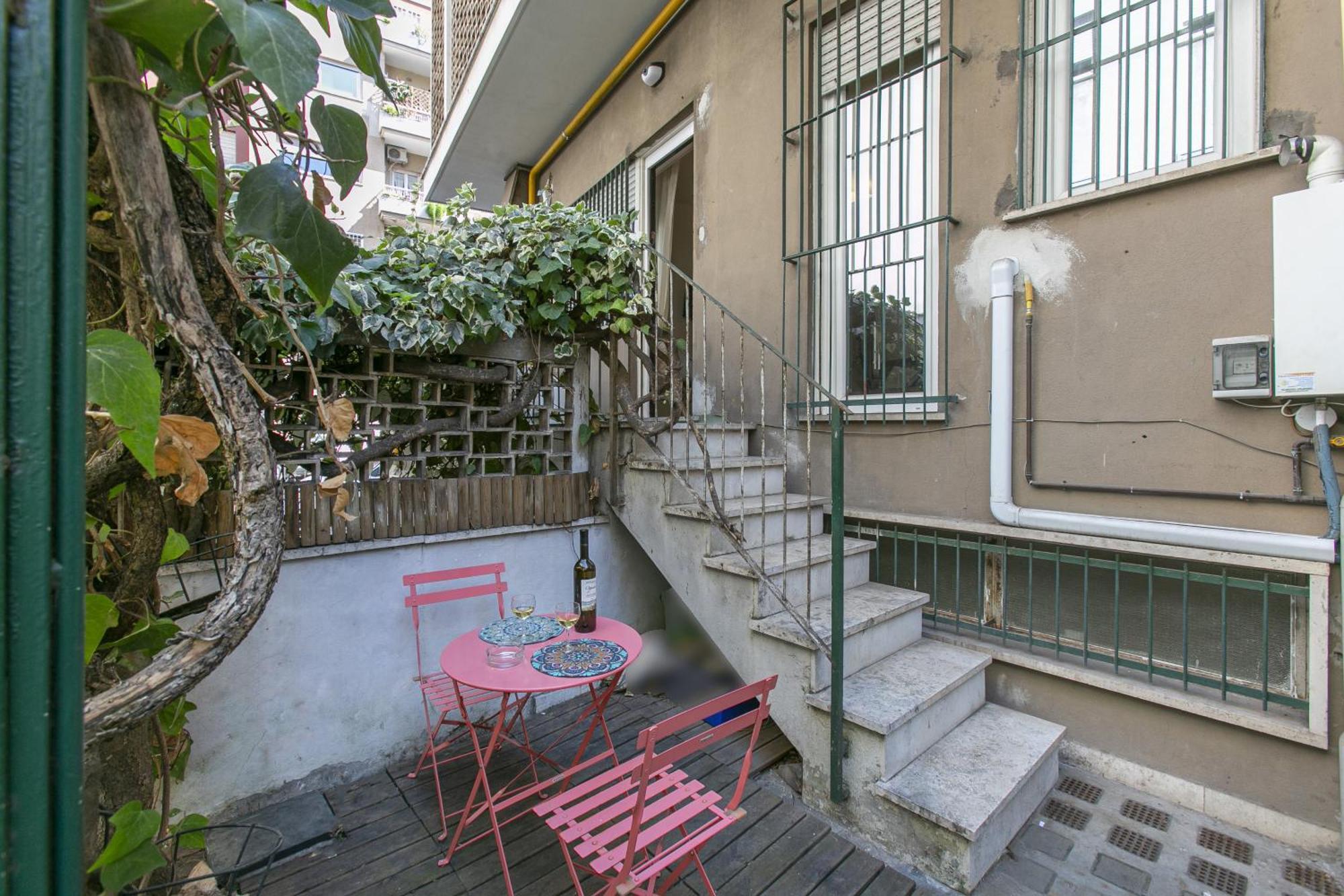 Flamilla Home Next To Vatican Museums Rome Exterior photo